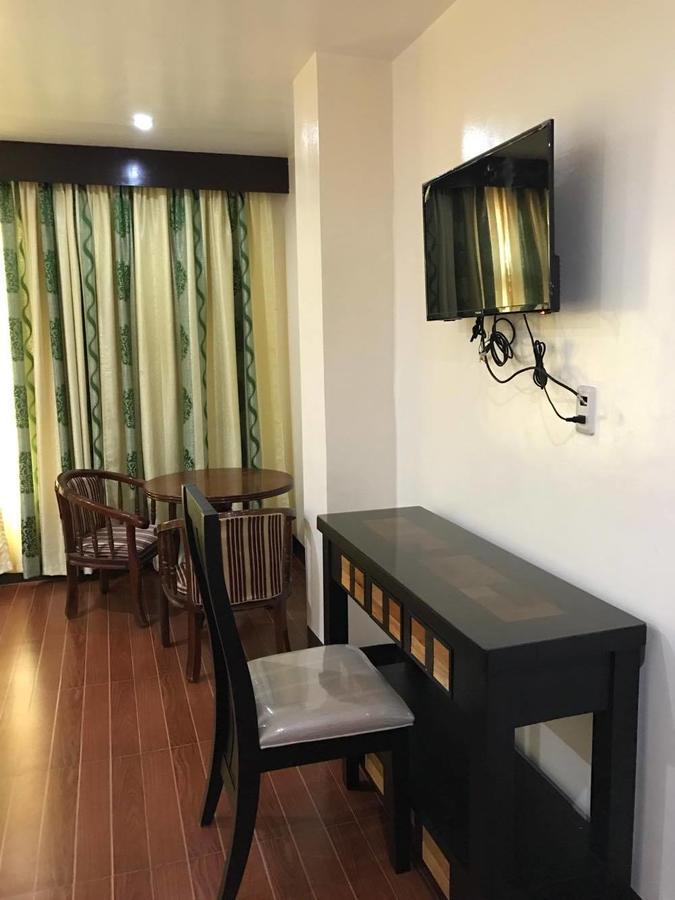 Backpacker'S Inn Roxas City Exteriör bild
